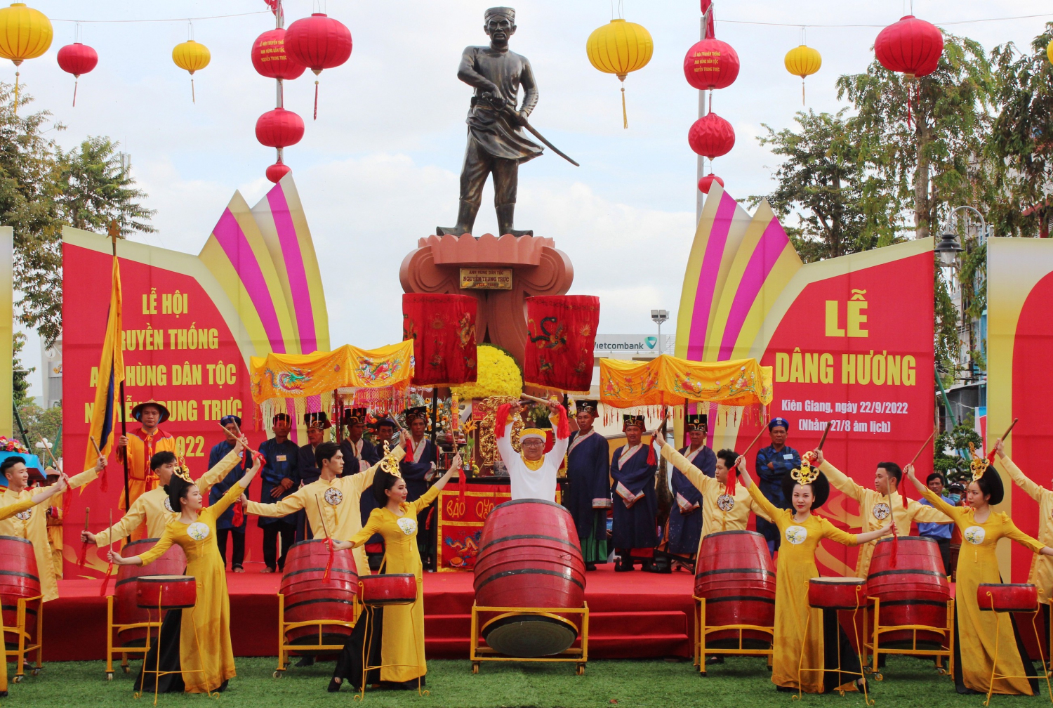 Tiết mục trống hội tại Lễ dâng hương kỷ niệm 154 năm Anh hùng dân tộc Nguyễn Trung Trực hy sinh (1868-2022)