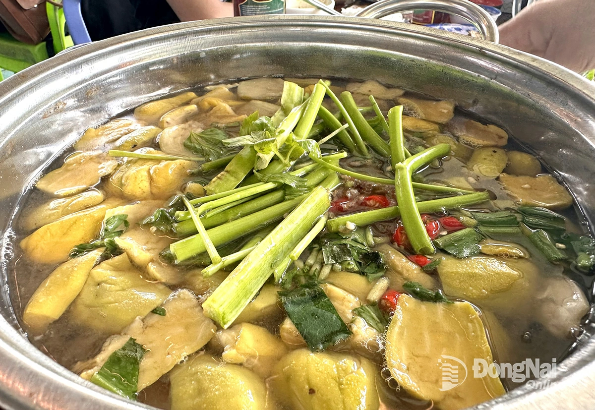 Canh chua quả điều, món ngon khó cưỡng khi thực khách đến khu vực Nhơn Trạch của tỉnh Đồng Nai.