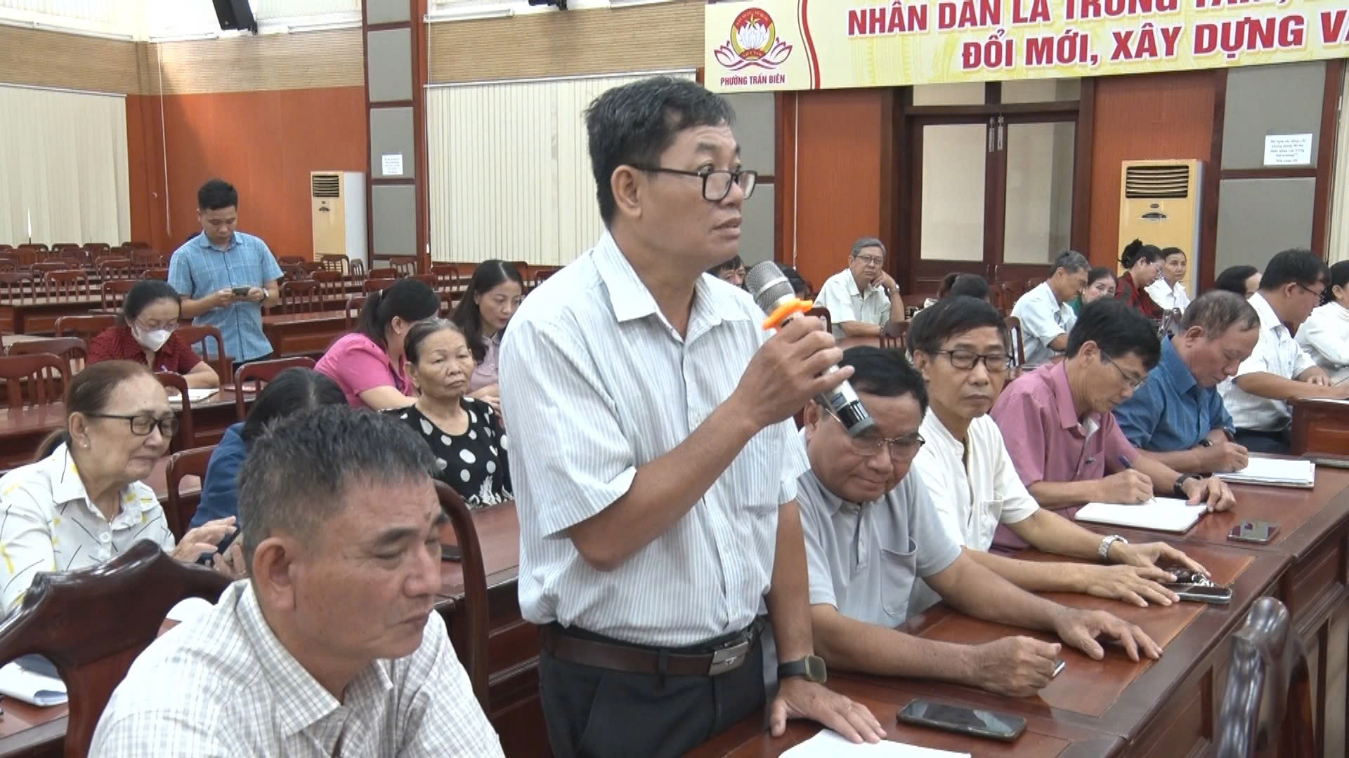 Hội đồng nhân dân tỉnh Đồng Nai tiếp xúc cử tri phường Trấn Biên