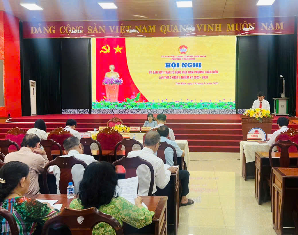 Quang cảnh Hội nghị lần thứ hai