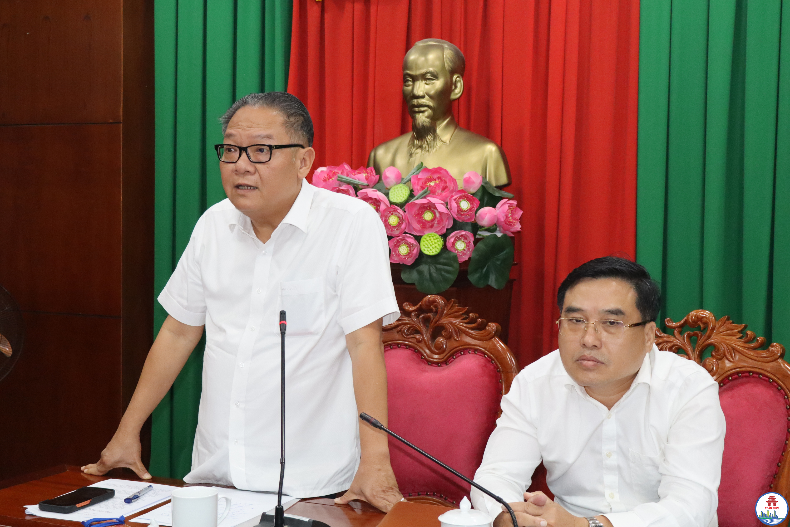 Ủy viên Ban Thường vụ Tỉnh ủy, Phó Chủ tịch Thường trực UBND tỉnh Đồng Nai Nguyễn Kim Long phát biểu tại hội nghị