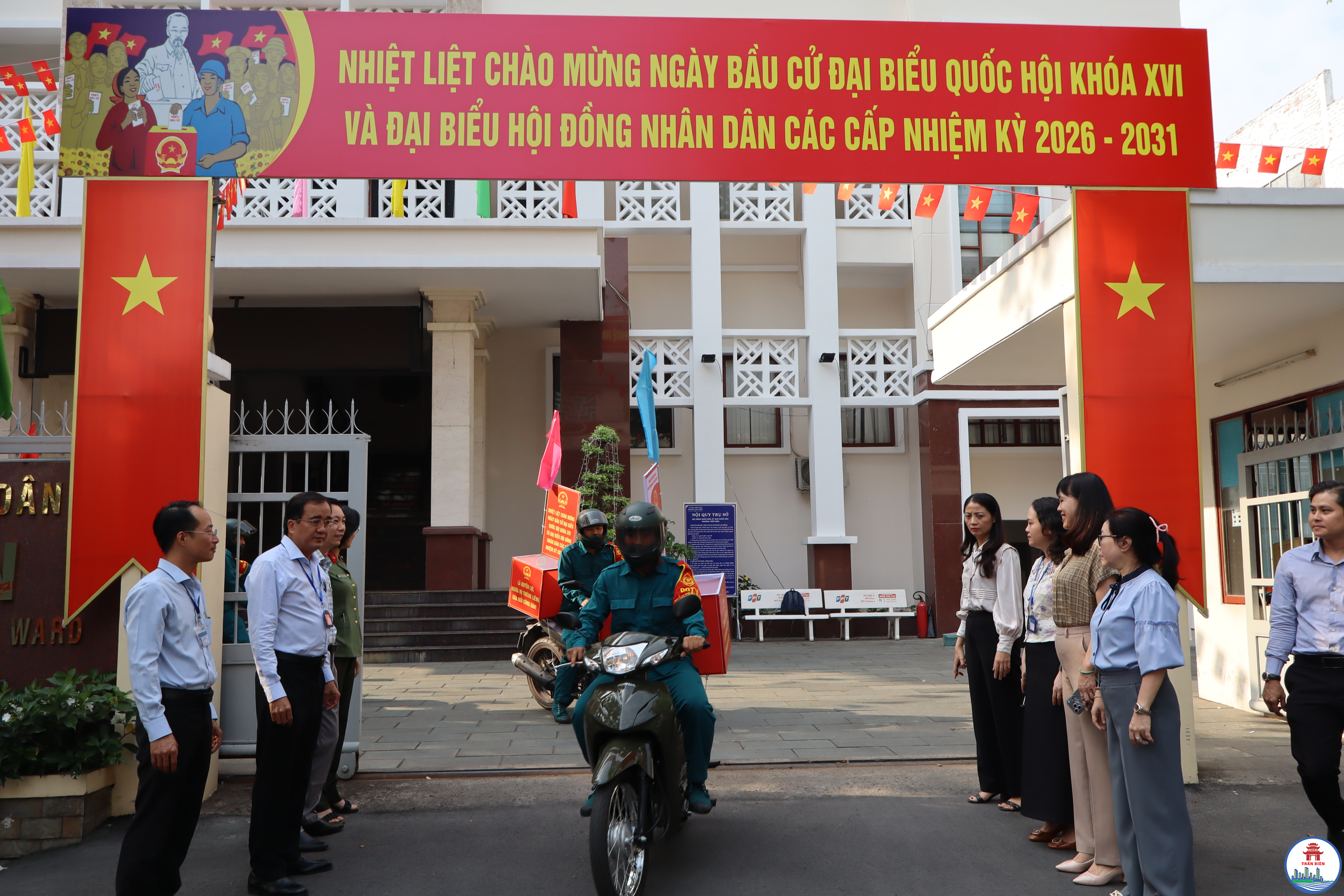 12 xe máy tuyên truyền lưu động ra quân sau lễ phát động