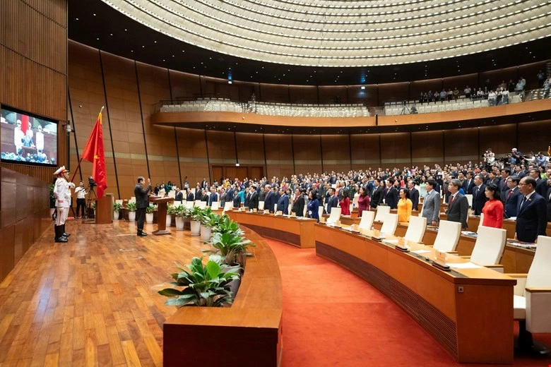 Chủ tịch Quốc hội khóa XVI Trần Thanh Mẫn tuyên thệ nhậm chức. Ảnh: Media.quochoi