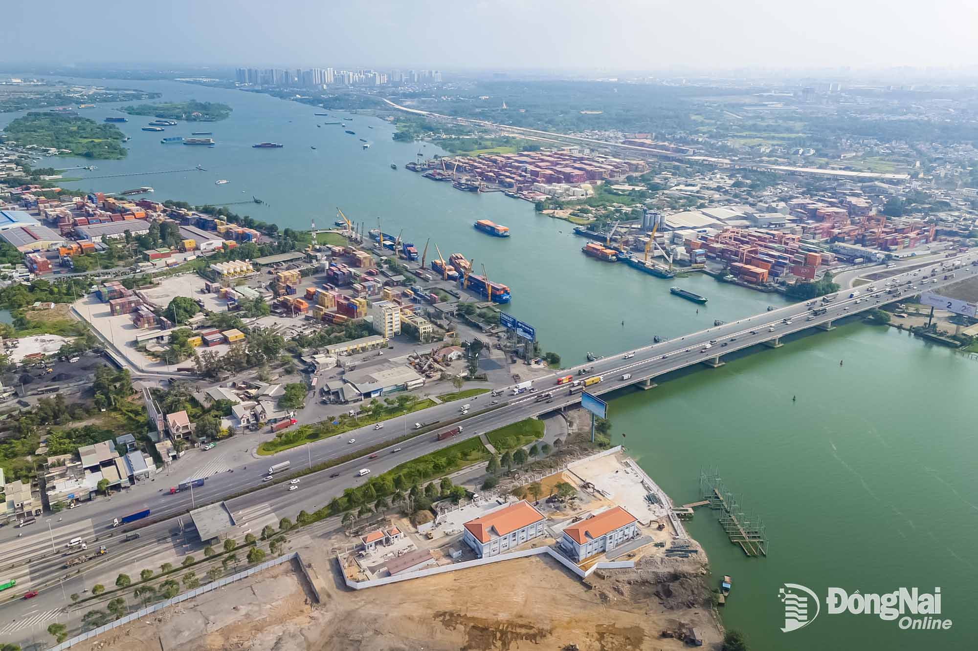 Trước đây, cầu Đồng Nai từng là cây cầu duy nhất kết nối Đồng Nai với Thành phố Hồ Chí Minh.