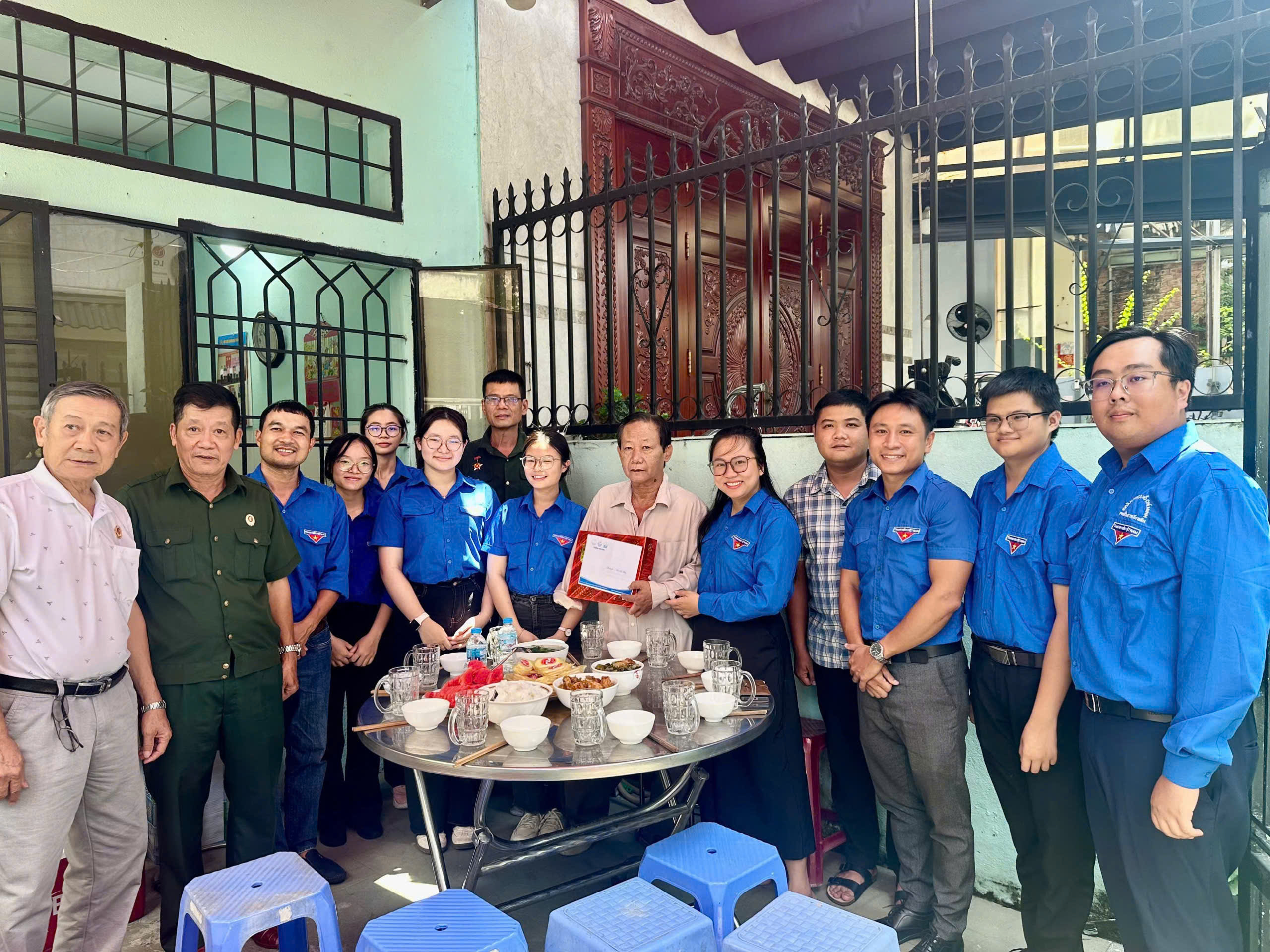 Tuổi Trẻ Phường Trấn Biên Lan Tỏa Nghĩa Tình Qua Chuỗi Hoạt Động  Đền Ơn Đáp Nghĩa