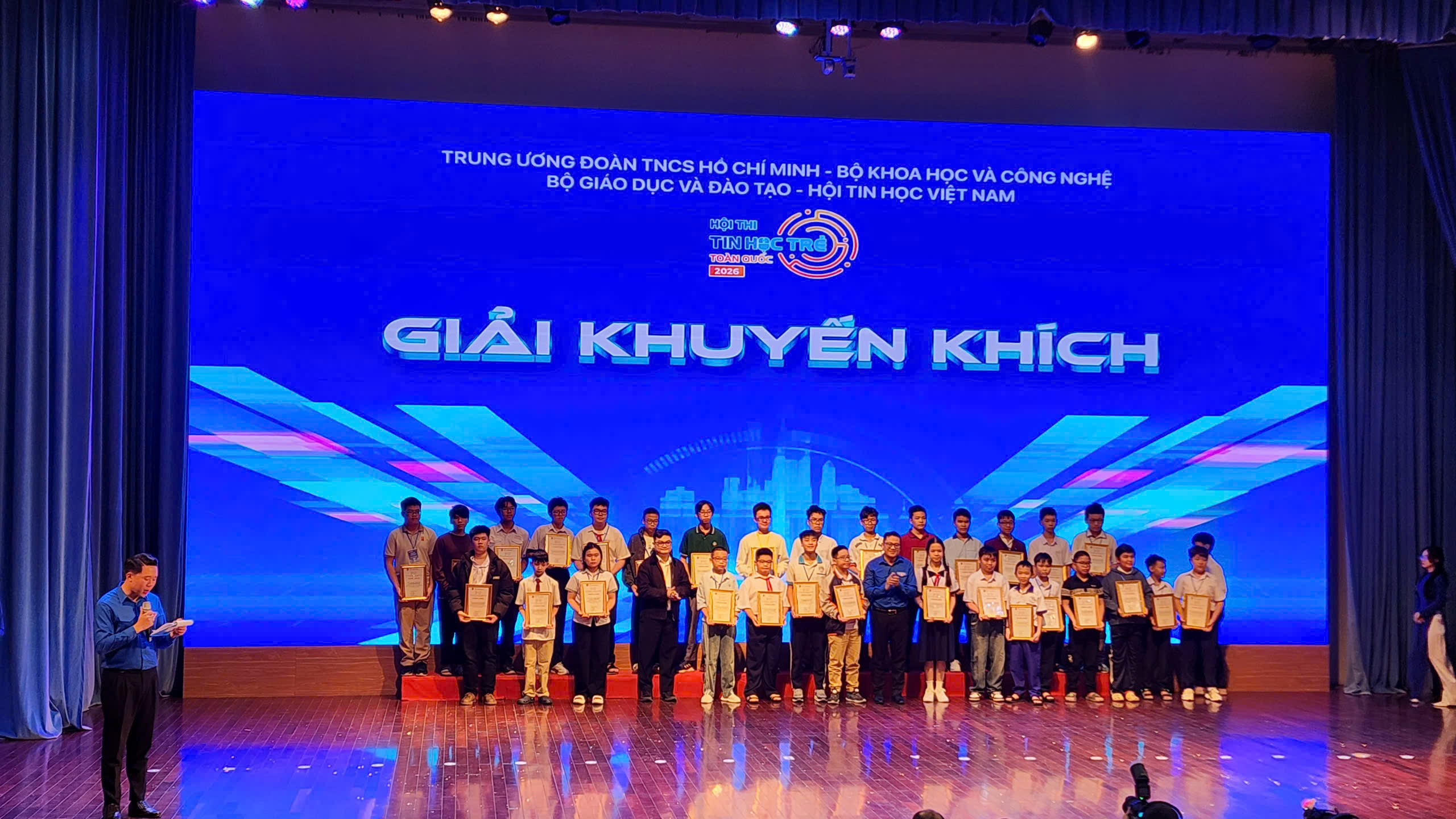 Phường Trấn Biên có 2 thí sinh đạt giải tại Hội thi Tin học trẻ toàn quốc năm 2026